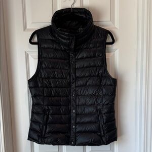 Gap -‎ Women's Puffer Vest - Black - Size Medium